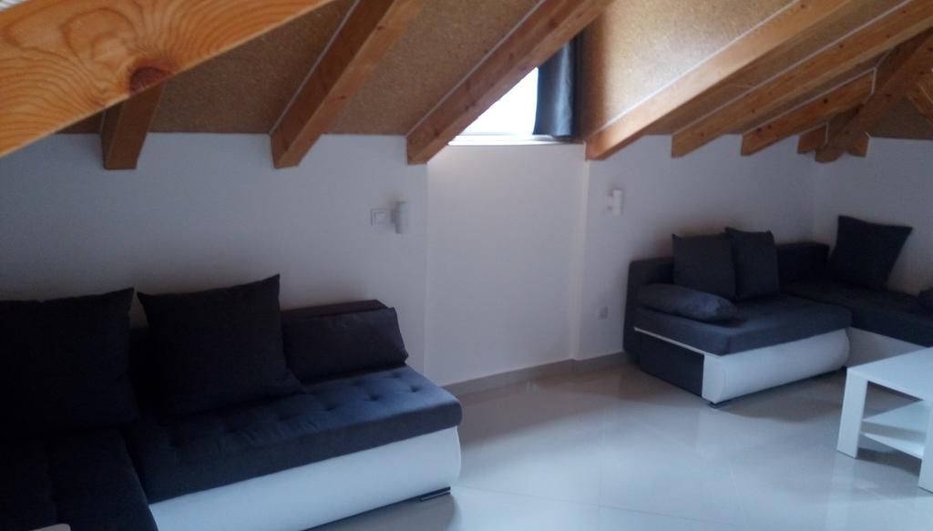 Guest House Kukuljica 2 ซาตอน ภายนอก รูปภาพ