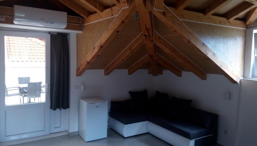 Guest House Kukuljica 2 ซาตอน ภายนอก รูปภาพ