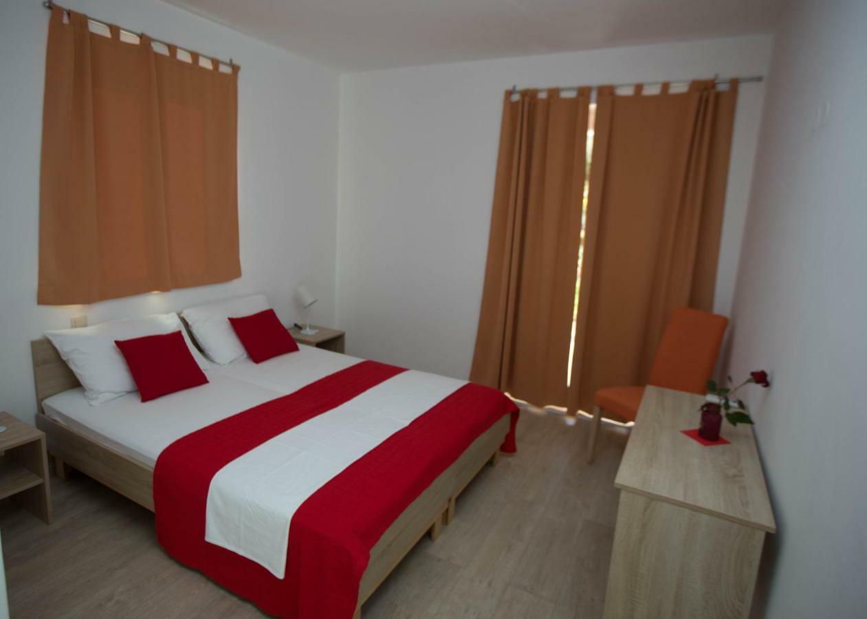 Guest House Kukuljica 2 ซาตอน ภายนอก รูปภาพ